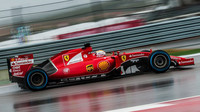 Sebastian Vettel s Ferrari SF15-T