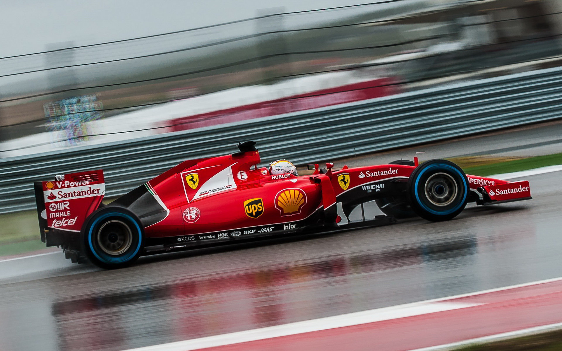 Sebastian Vettel s Ferrari SF15-T