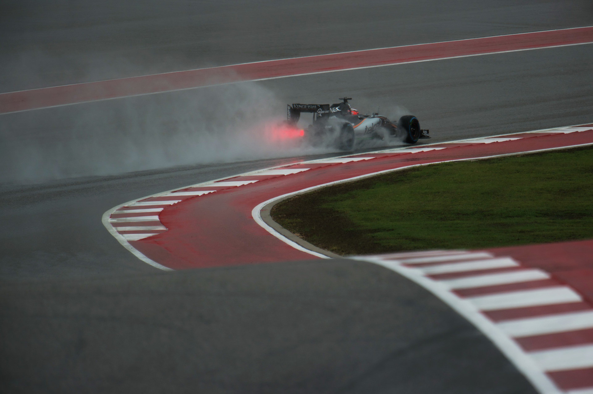 Nico Hülkenberg za deště v Austinu