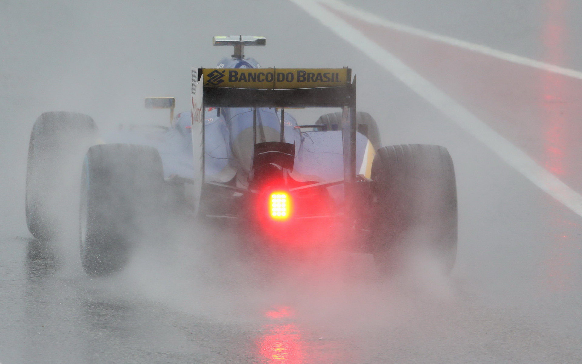 Felipe Nasr za deště v Austinu