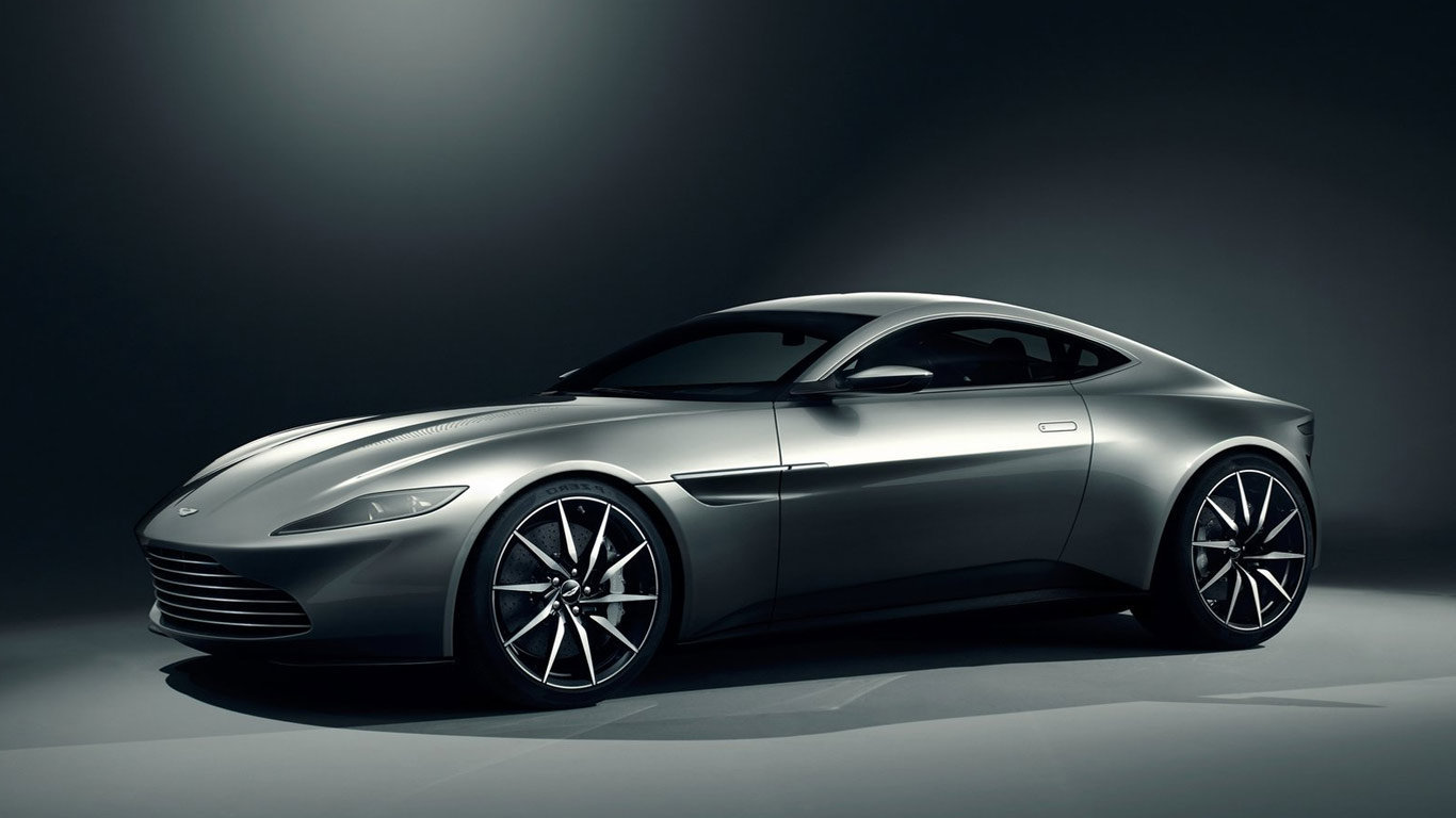 Aston Martin DB10 byl vytvořený speciálně pro film Spectre