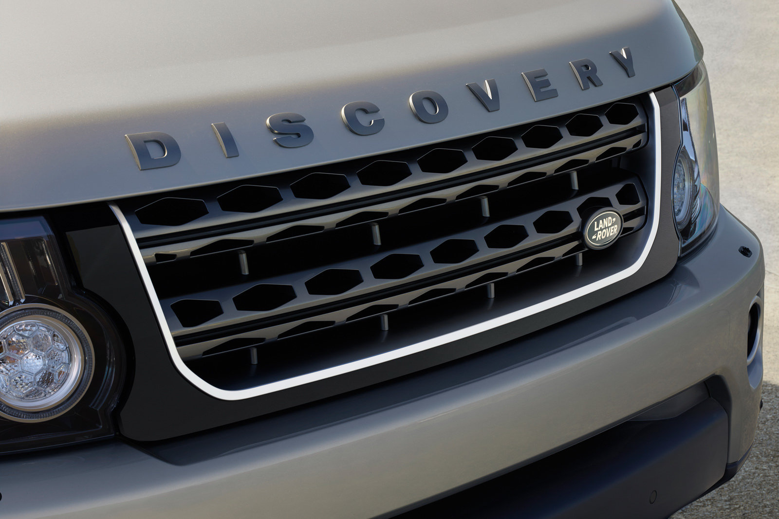 Unikátní maska chladiče, Land Rover Discovery Graphite.