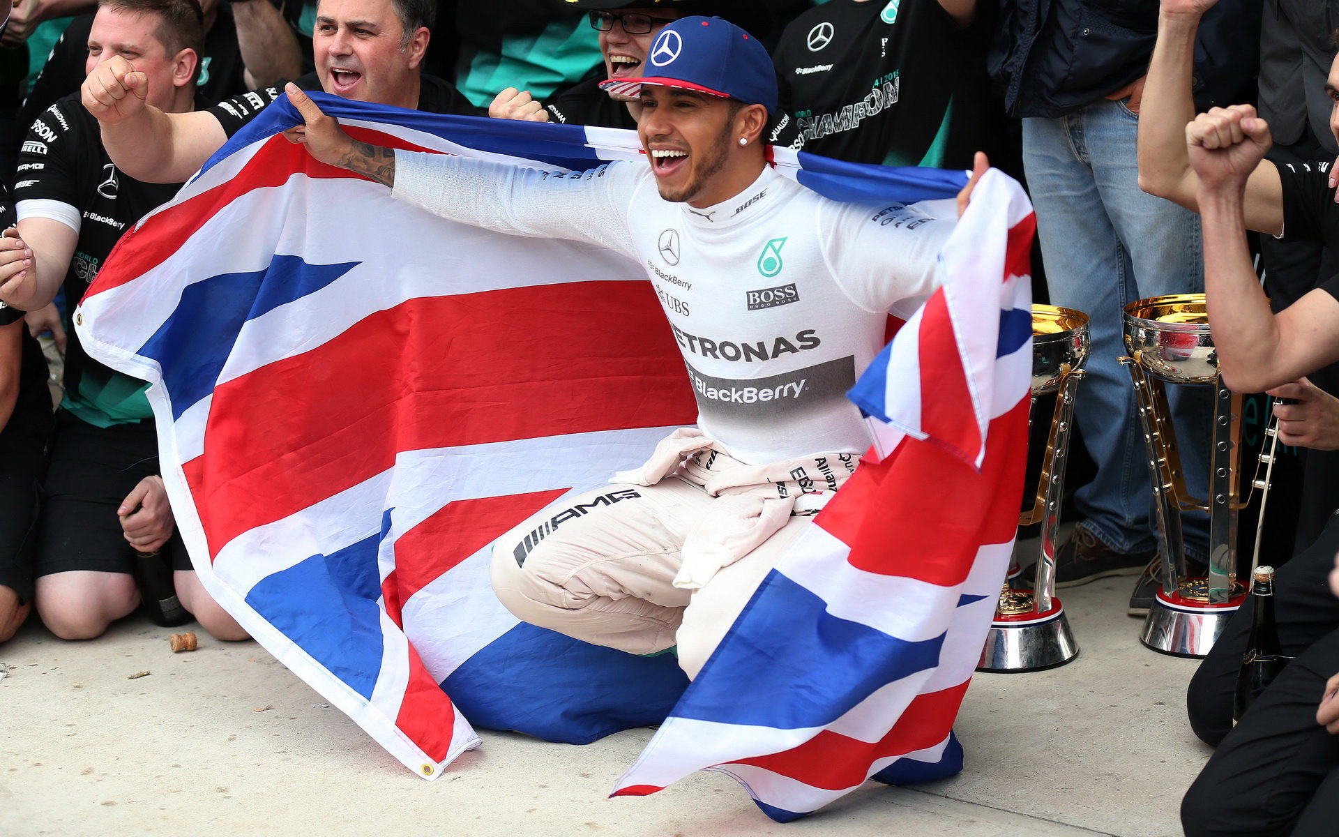Lewis Hamilton slaví svůj třetí mistrovský titul v Austinu