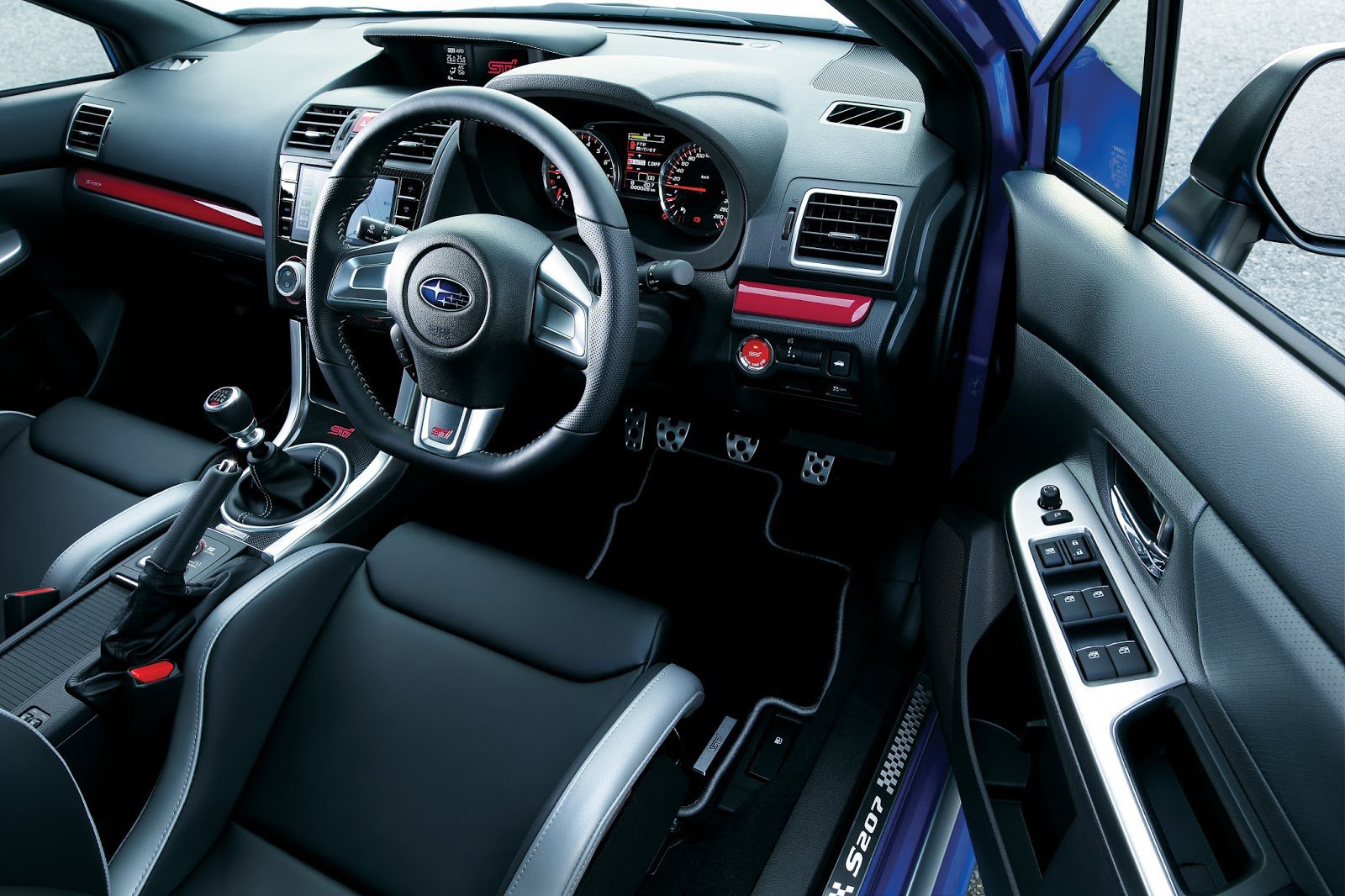 Interiér je prostě klasické Subaru, Subaru WRX STi S207.
