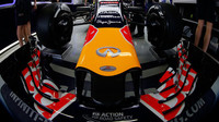 Přední křídlo vozu Red Bull RB11 - Renault v Mexiku