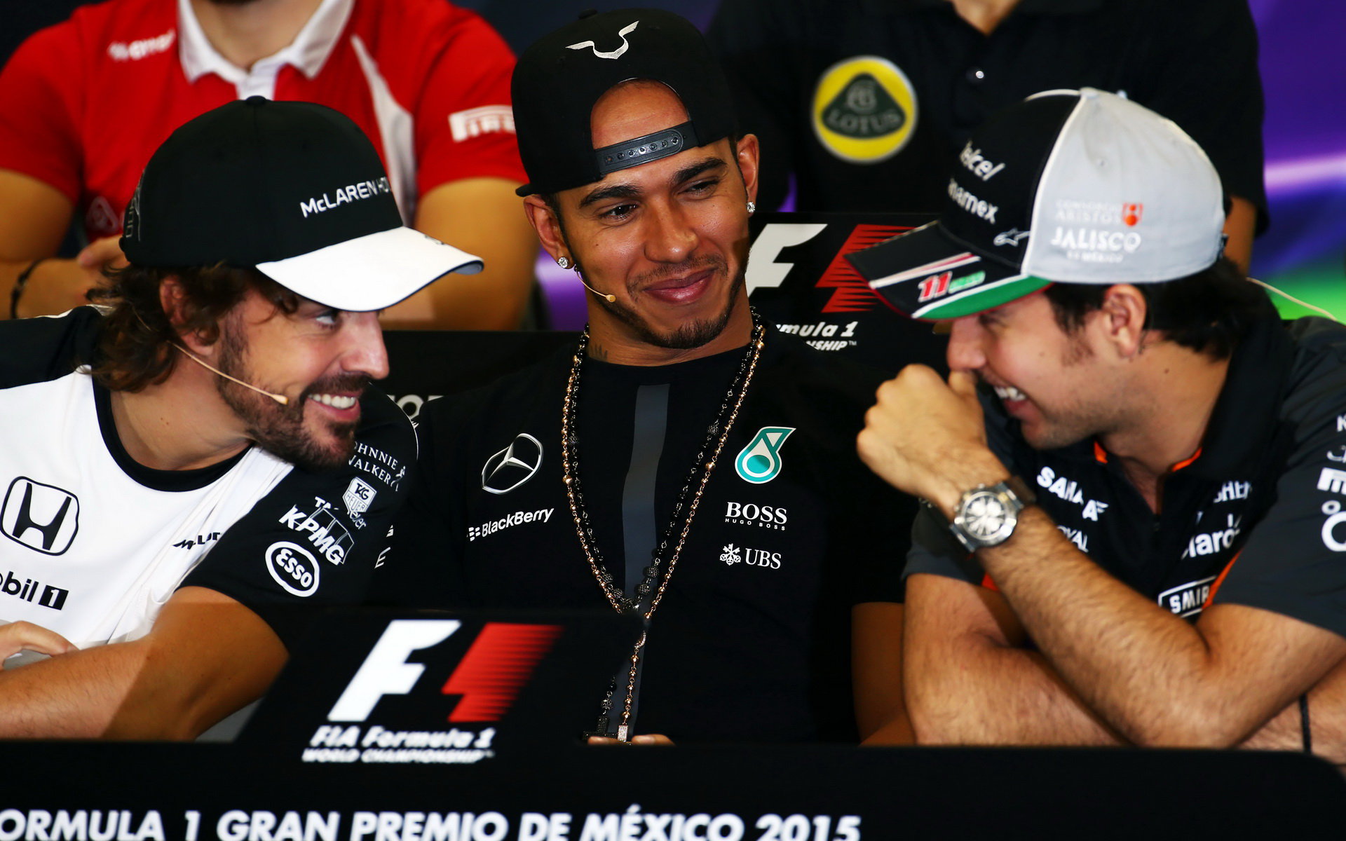 Fernando Alonso, Lewis Hamilton a Sergio Pérez v Mexiku