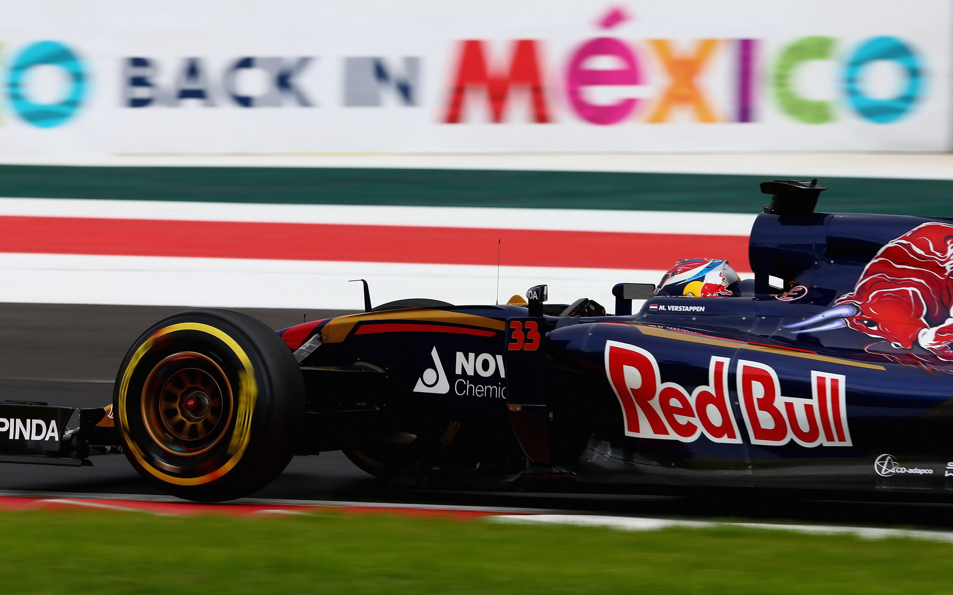 Max Verstappen v Mexiku