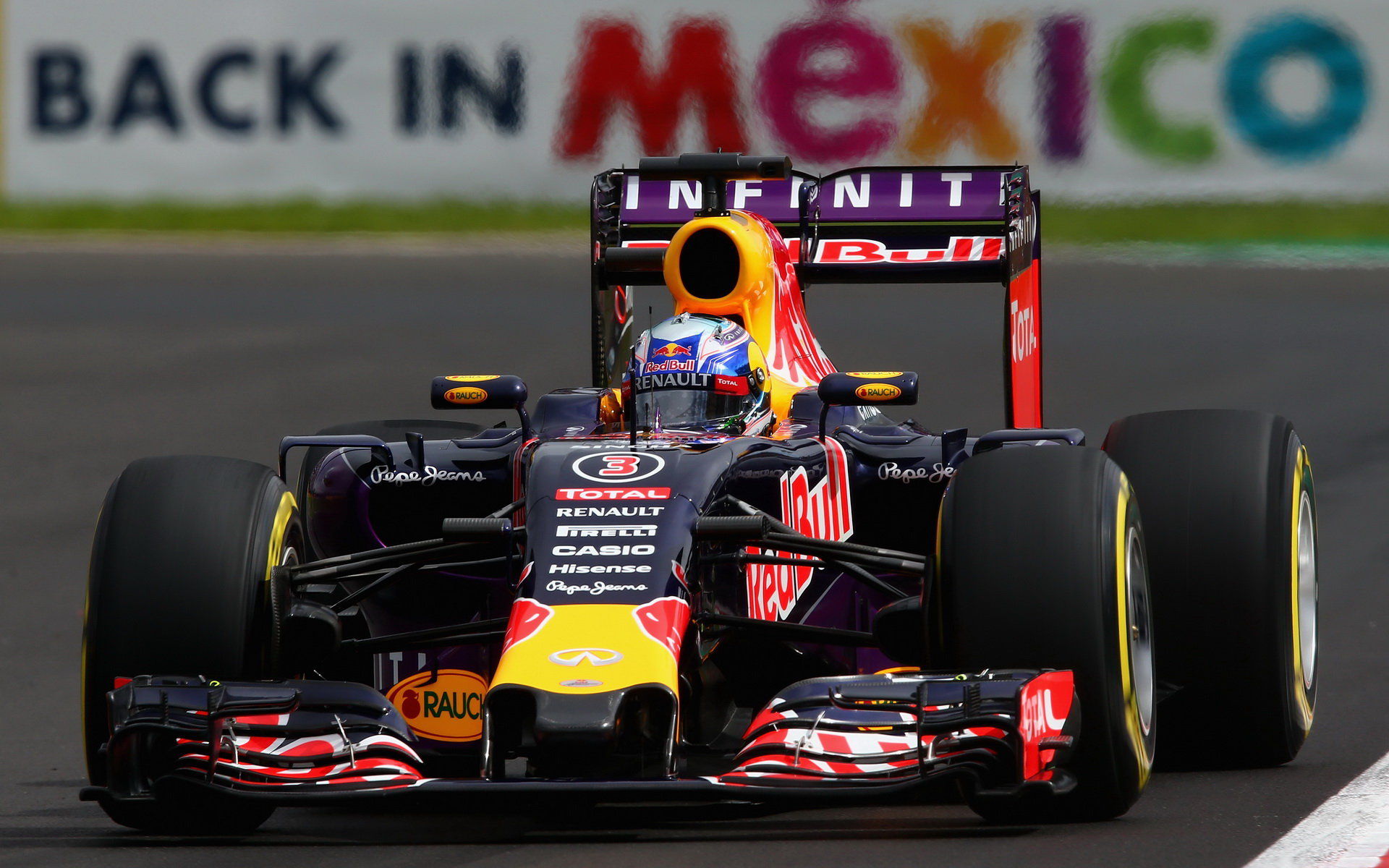 Daniel Ricciardo v Mexiku