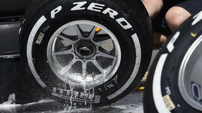 Pirelli je připraveno vyrábět trvanlivější pneumatiky
