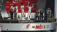 Tři nejlepší jezdci na pódiu v Mexiku