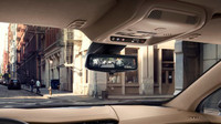 Součástí výbavy bude i Rear Camera Mirror, Cadillac XT5.