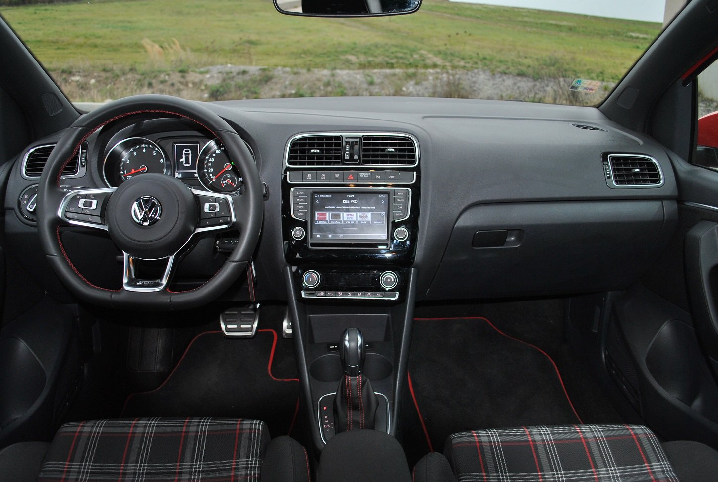Volkswagen Polo GTI DSG (2015)