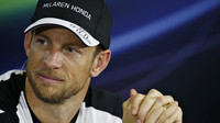 Podaří se McLarenu a Buttonovi aspoň trochu zmírnit zklamání ze sezóny 2015?