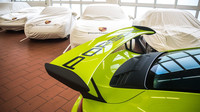 Na křídle se vyjímá obrovský nápis značky, Porsche 911 GT3 RS