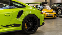 Novinkou jsou centrální matice, Porsche 911 GT3 RS