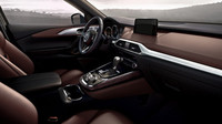 Kombinace luxusní kůže Nappa, dřeva a hliníku, Mazda CX-9.