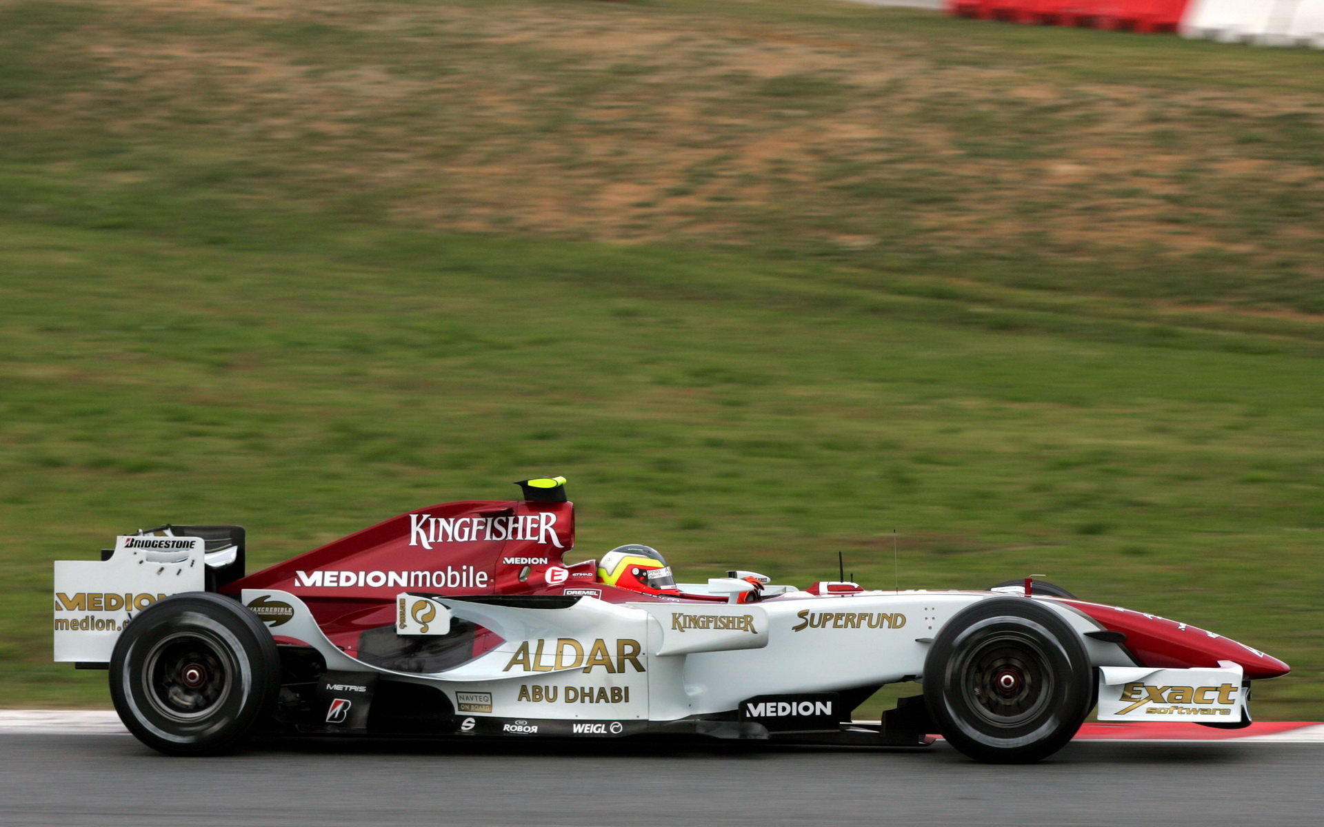 Force India při testu v Barceloně 2007