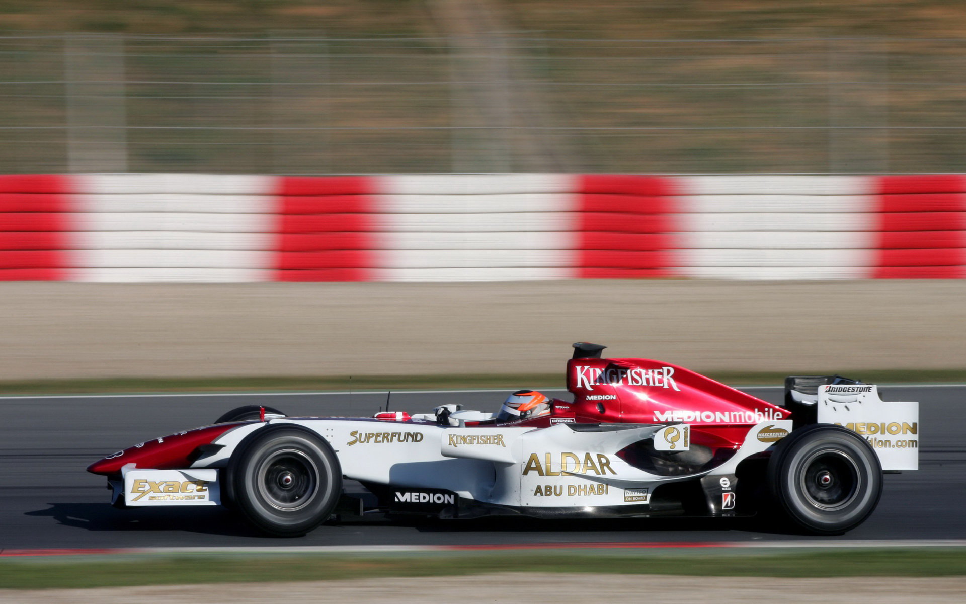 Force India při testu v Barceloně 2007