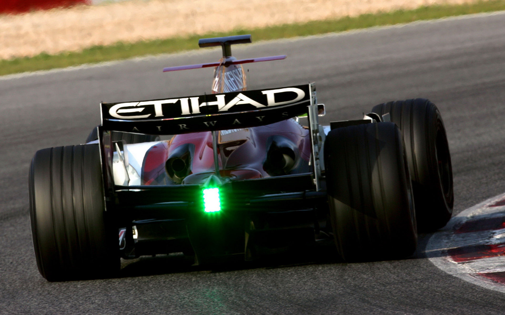 Force India při testu v Barceloně 2007