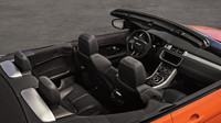 Interiér je čtyřmístný, Range Rover Evoque Cabriolet.