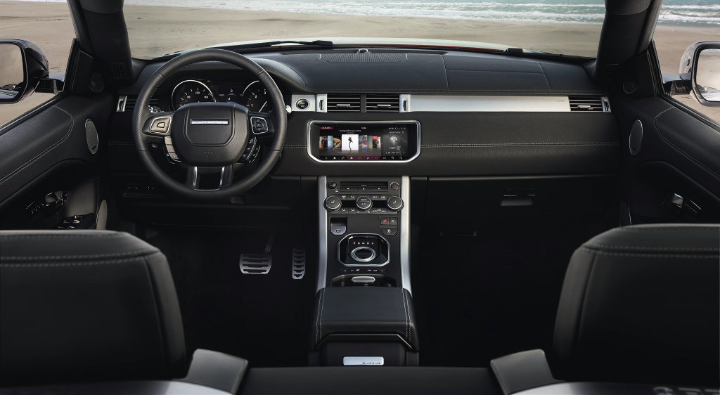 Infotainment je standardem, Range Rover Evoque Cabriolet.