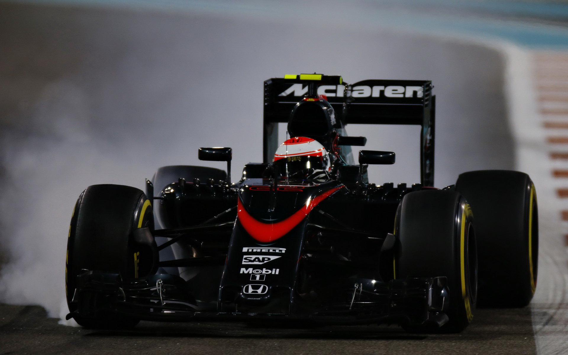 Uvidíme McLaren v nové sezoně bojovat o čelní příčky?