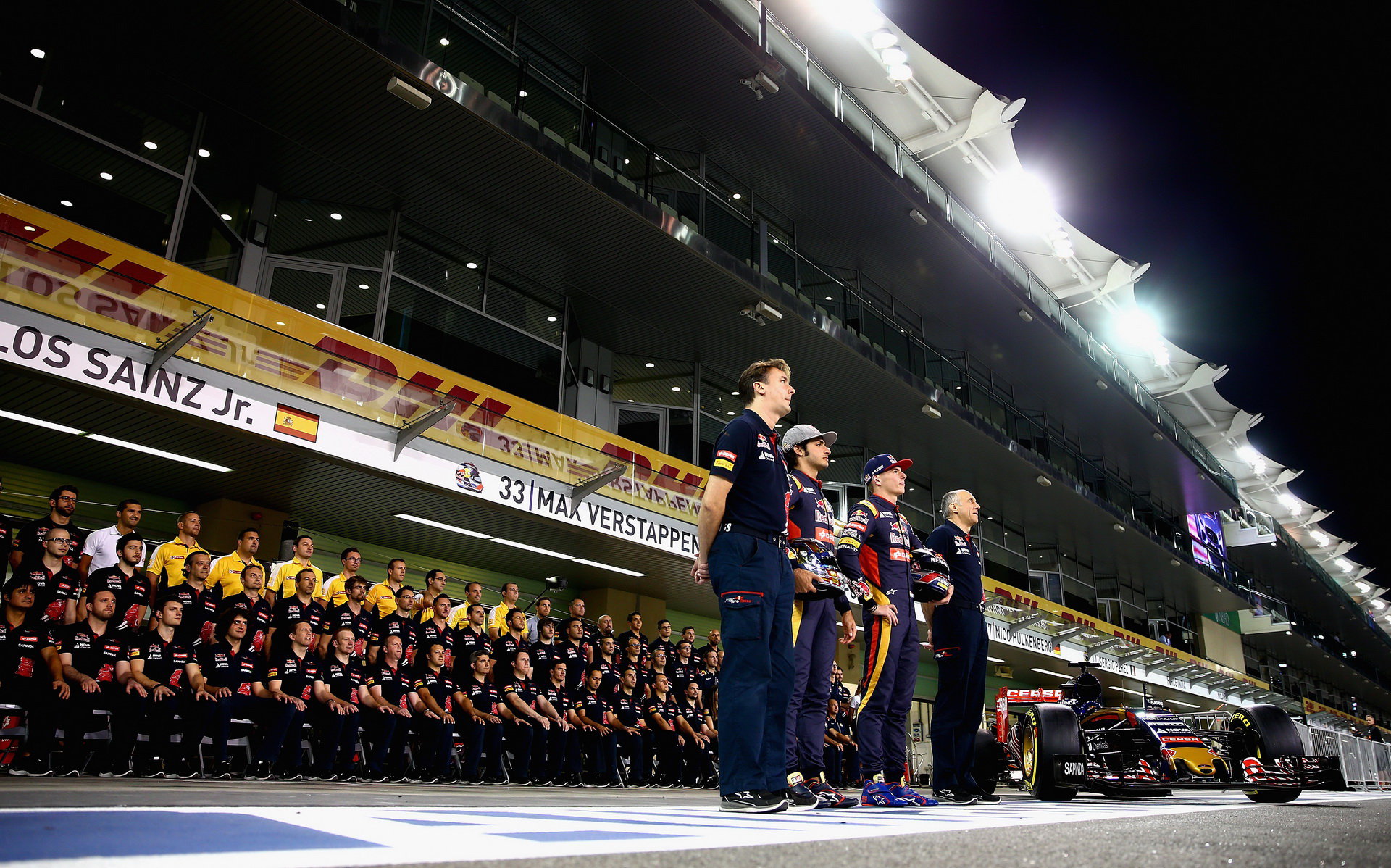 Max Verstappen v Abú Zabí