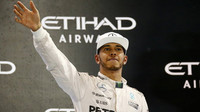 Lewis Hamilton v Abú Zabí