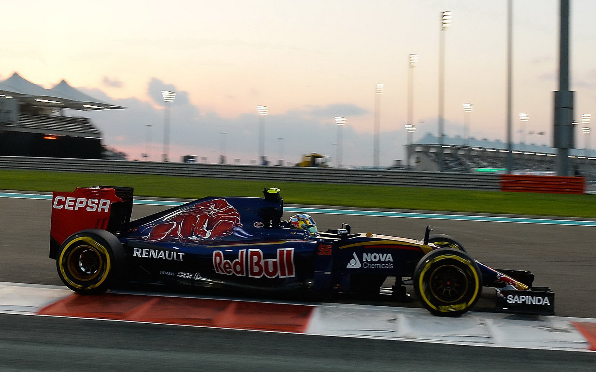 Carlos Sainz v Abú Zabí 2015