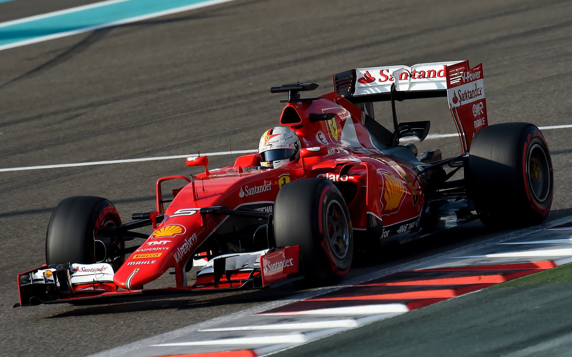 Sebastian Vettel s Ferrari SF15-T
