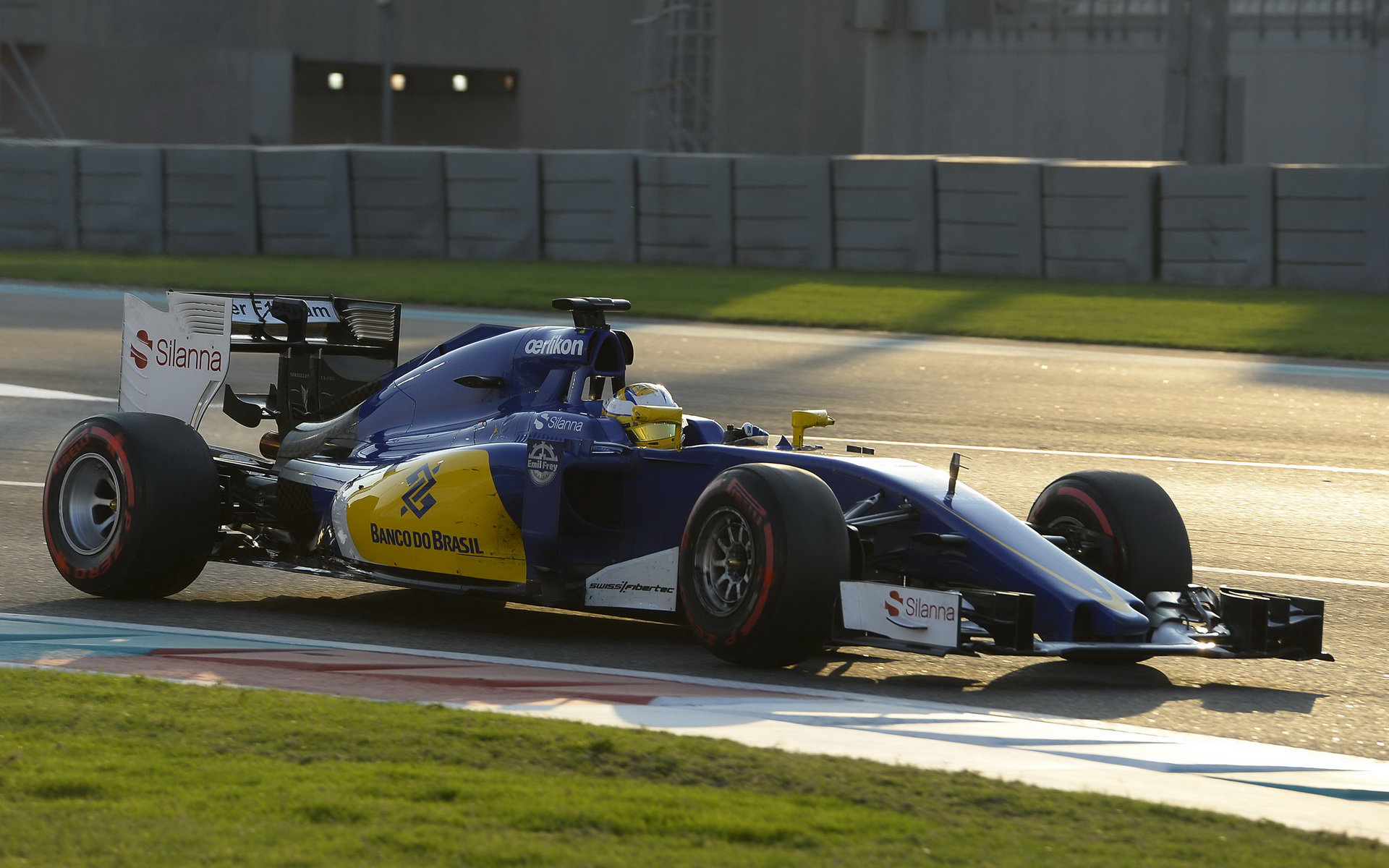 Marcus Ericsson při Pirelli testech v Abú Zabí