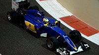 Marcus Ericsson při Pirelli testech v Abú Zabí