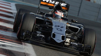 Nico Hülkenberg při Pirelli testech v Abú Zabí