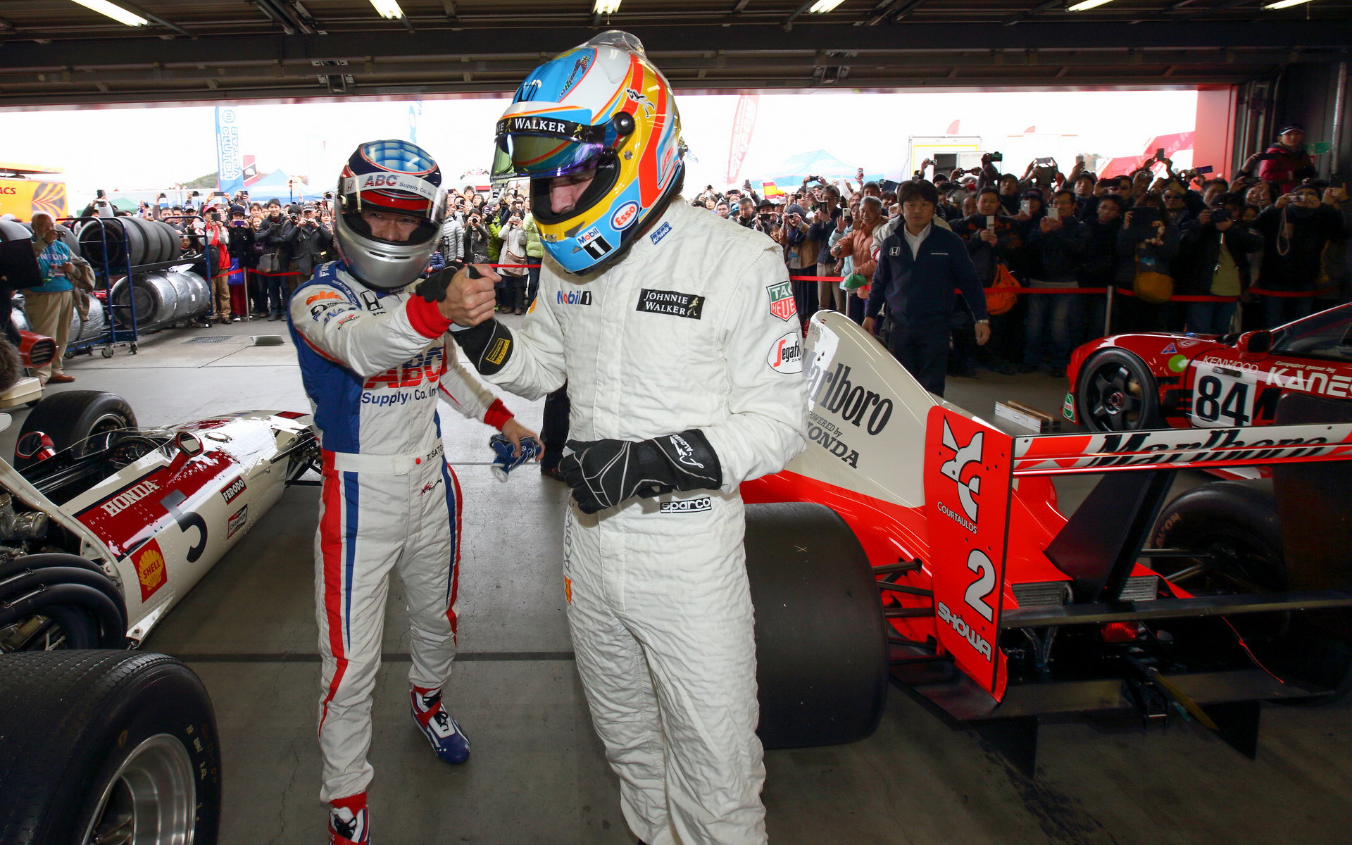 Takuma Sato a Fernando Alonso při Thanks Day na okruhu Twin Ring Motegi