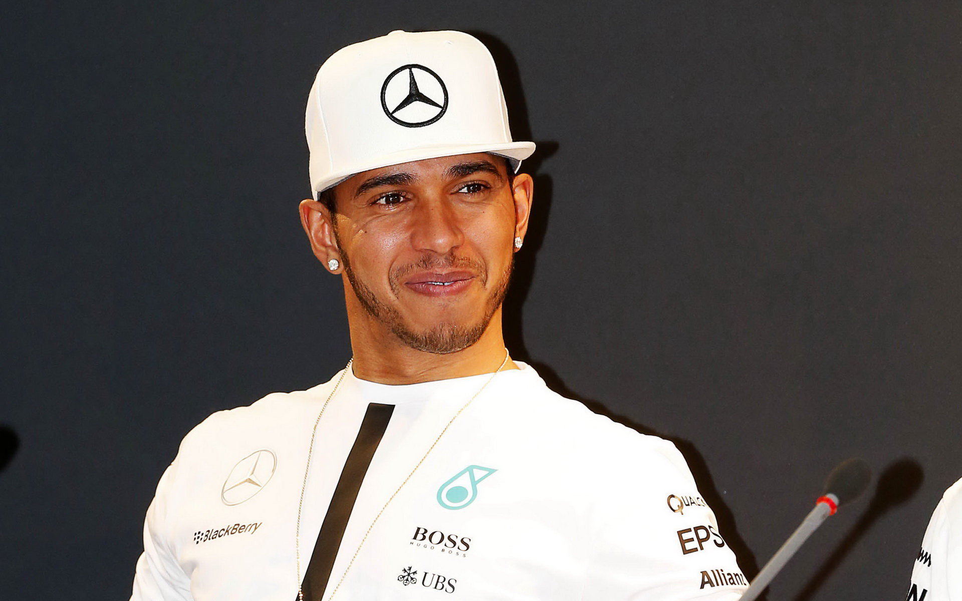 Lewis Hamilton ve své kritice F1 našel podporu u čtyřnásobného mistra světa F1 Alaina Prosta