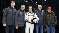 Ola Källenius, Thomas Weber, Bernd Schneider, Dieter Zetsche a Niki Lauda ve Stuttgartu