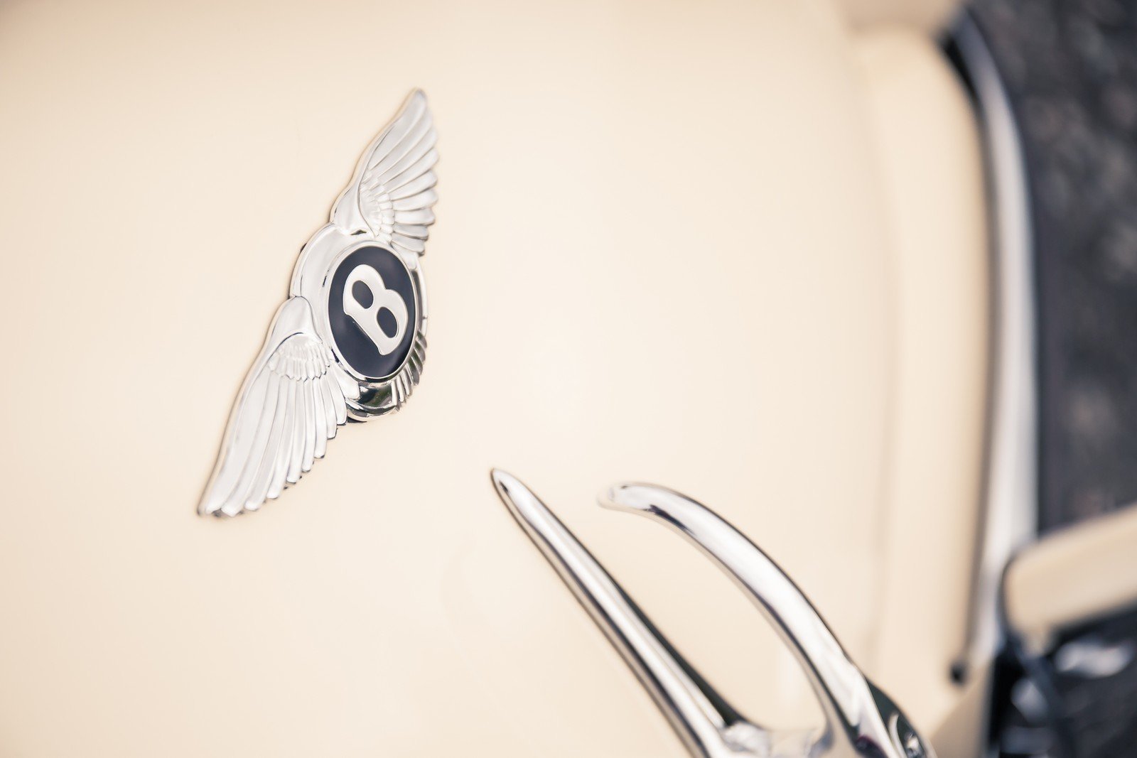 Bentley prezentuje Continental GT Speed po boku průkopníka jména Continental