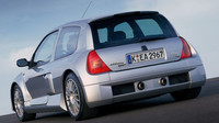 Kdysi se v Dieppe vyrábělo i Clio s V6 místo zadních sedaček.