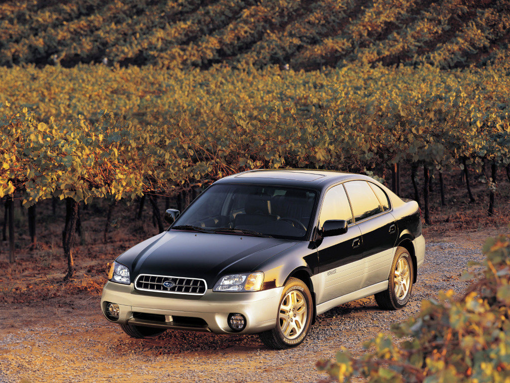 Nástupce Legacy SUS se představil v roce 1999, Subaru Outback Sedan.