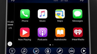 Multimediální systém Uconnect je nově vybaven rozhraním Android Auto a Apple CarPlay.