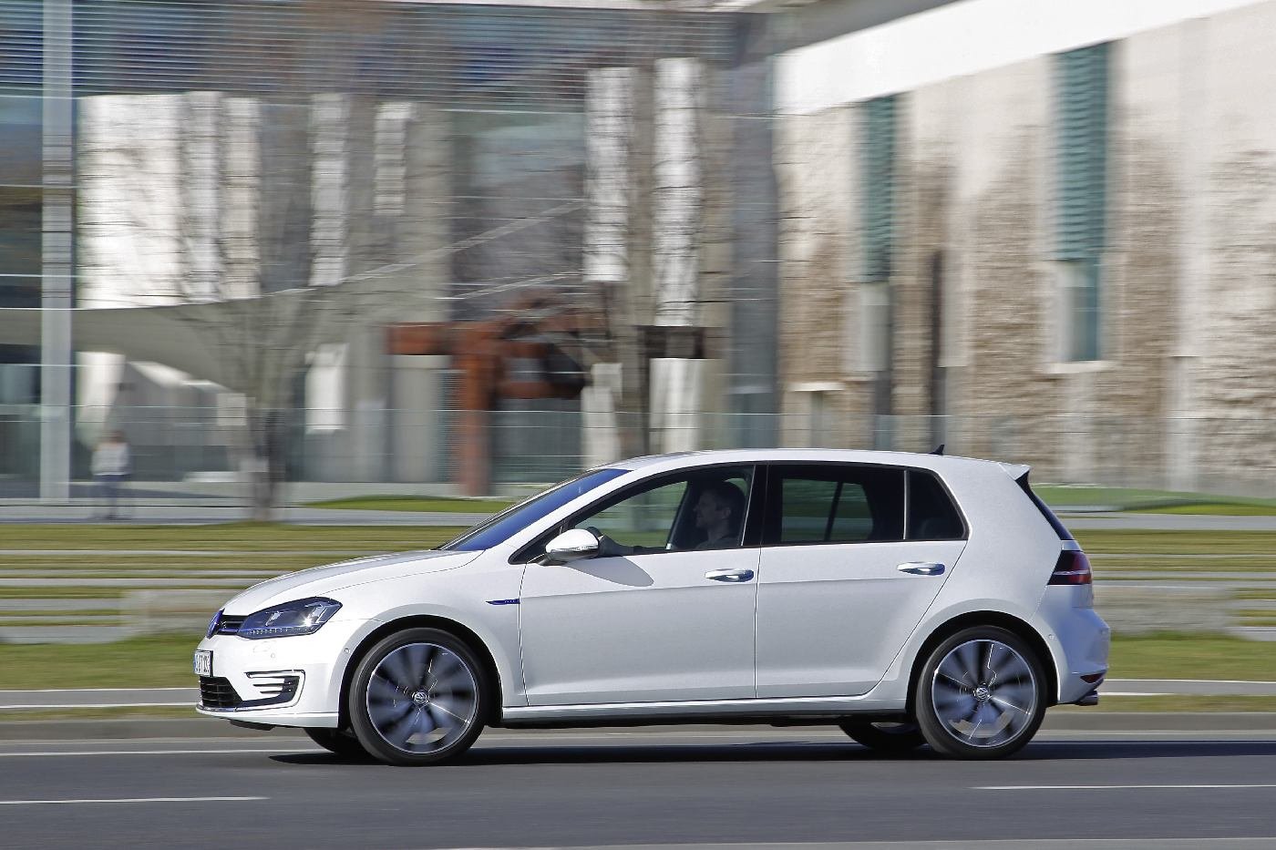 Volkswagen Golf VII GTE (2016)