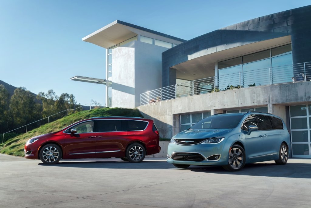 Chrysler Pacifica & Pacifica Hybrid