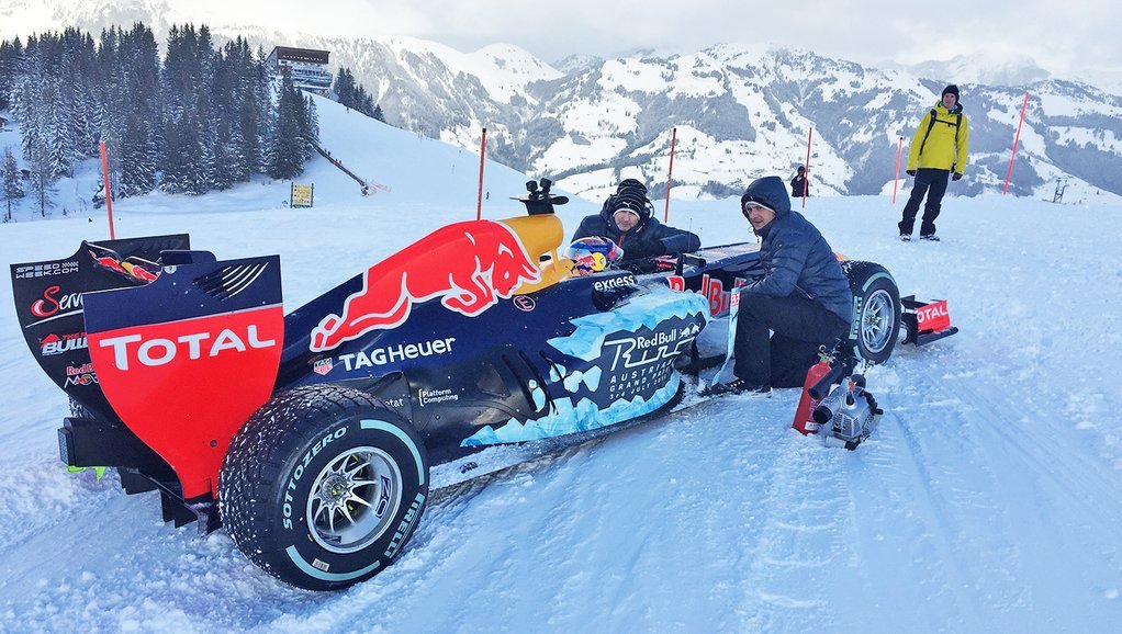 Max Verstappen na sjezdovce v Kitzbühlu