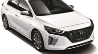 Hyundai Ioniq bude k dispozici jako hybrid, plug-in hybrid a elektromobil.