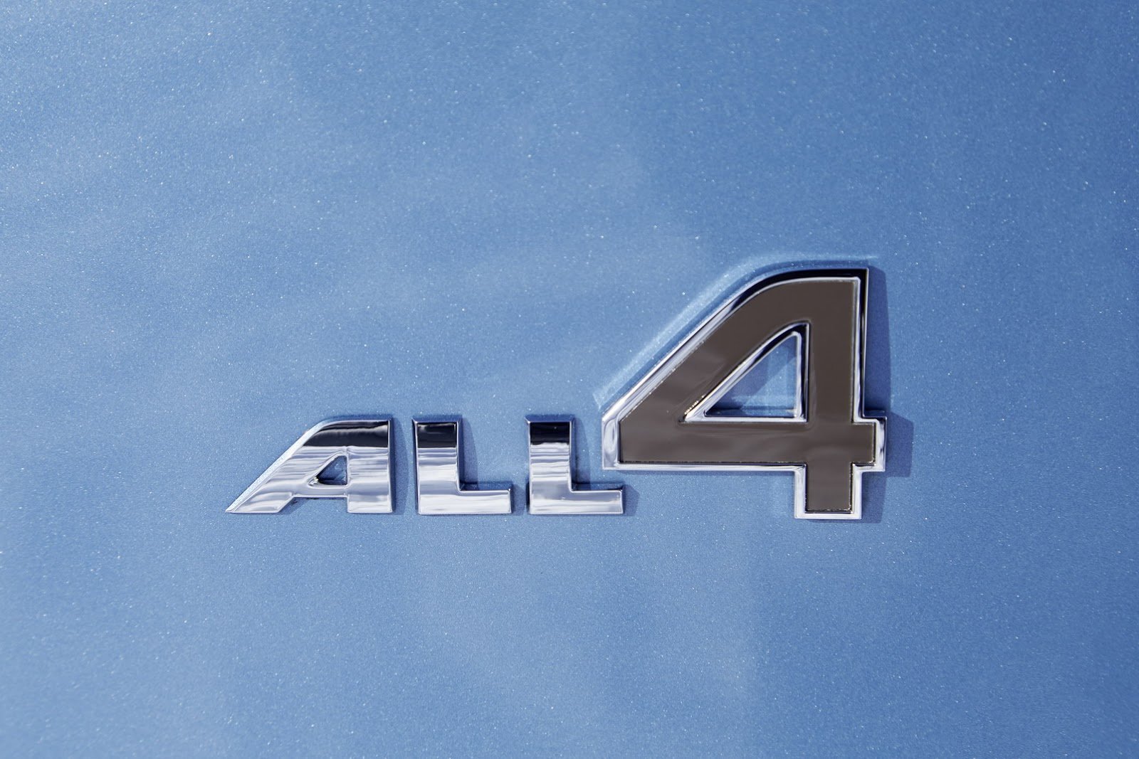 Mini Clubman přichází ve verzi ALL4 s pohonem všech kol.