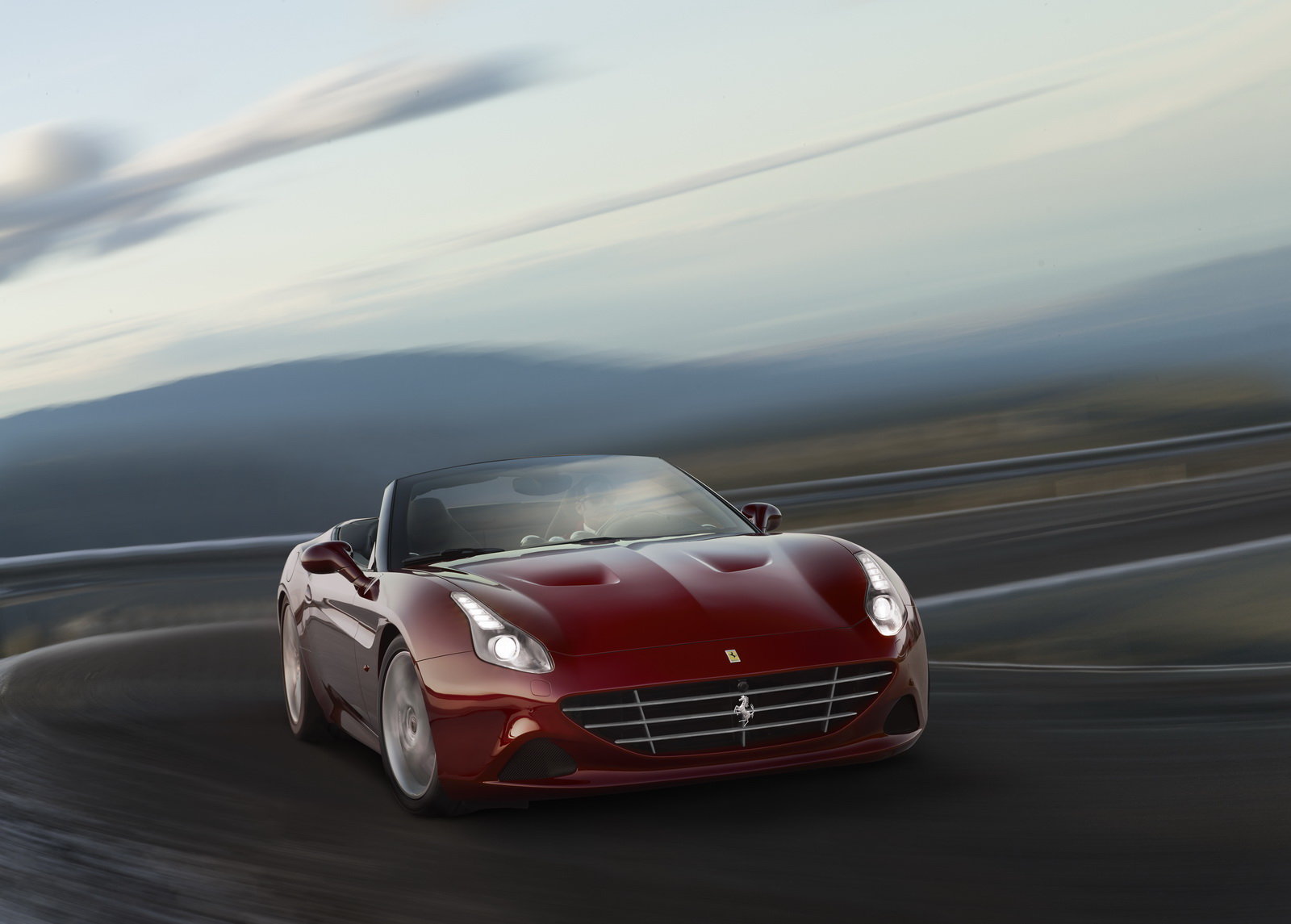 Ferrari California T se nově chlubí balíčkem Handling Speciale.