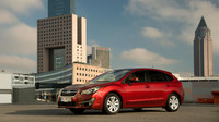 Subaru Impreza prodělalo lehkou modernizaci, nabídne karosérií hatchback i sedan.