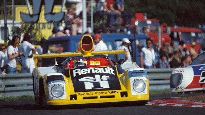 Depailler s Jabouillem nastoupili v Le Mans 1978 s vozem Equipe Renault Elf Sport Alpine 443 B Renault Gordini V6