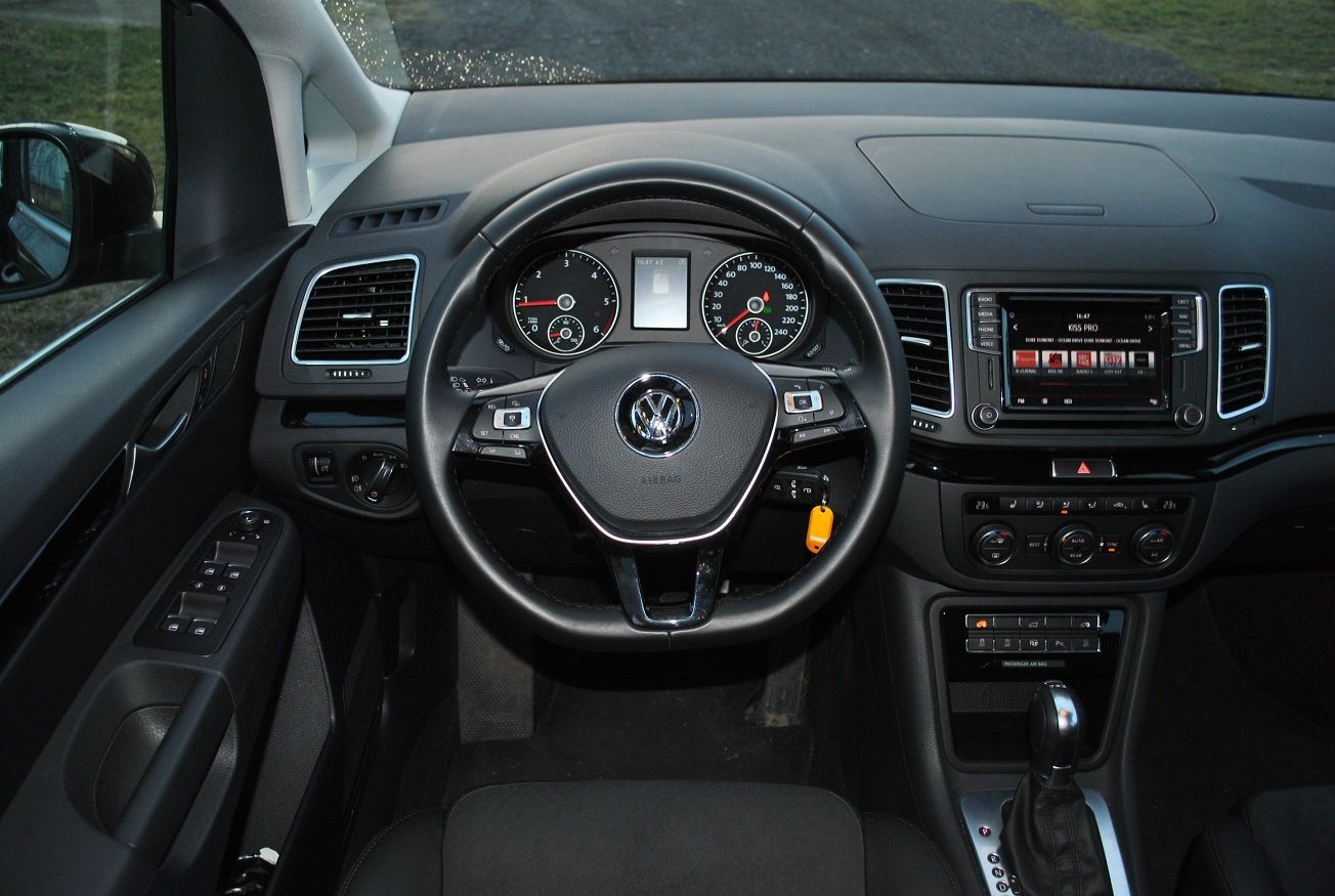 Volkswagen Sharan 2.0 TDI (135 kW) DSG (2016)