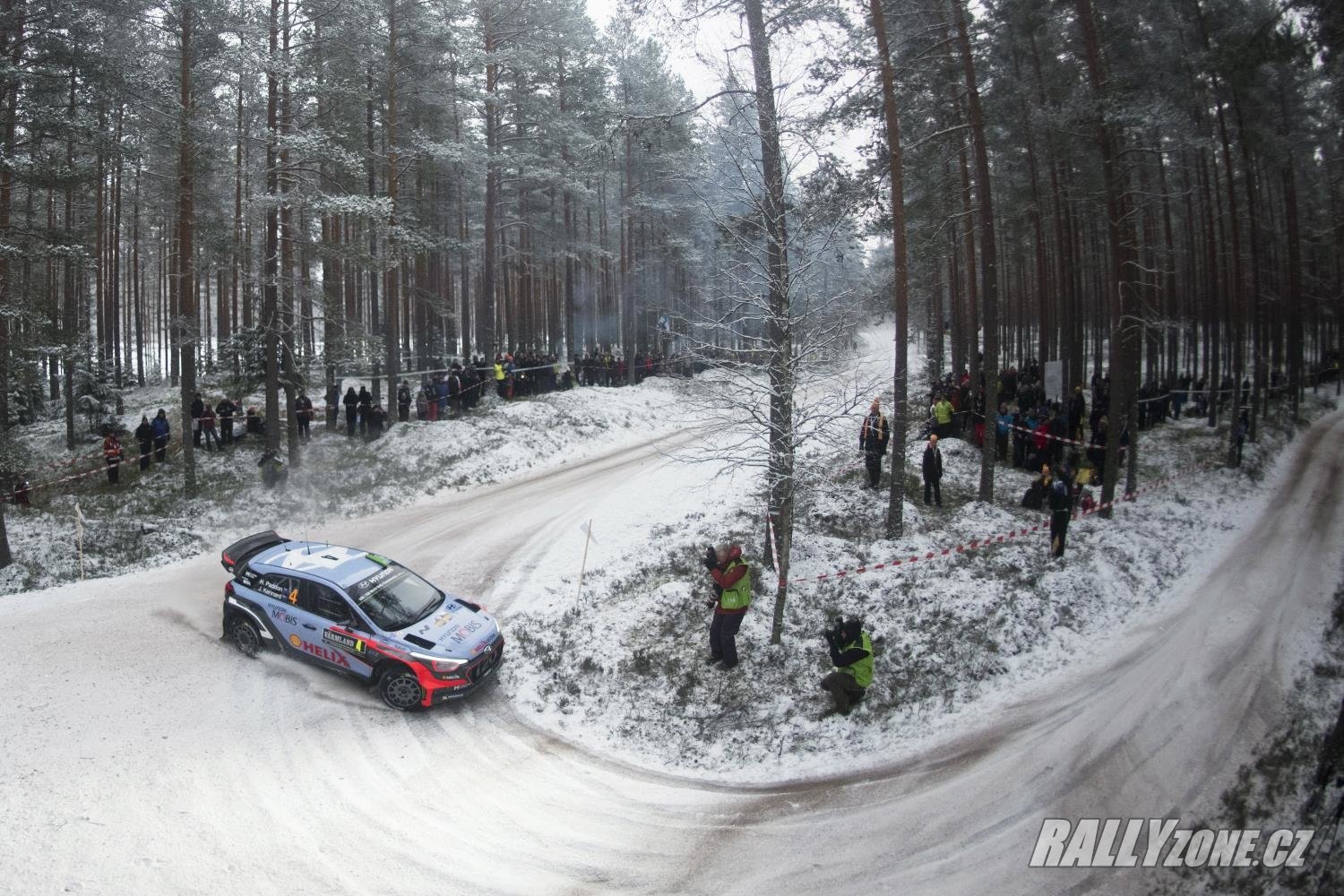 Novozélanďan poprvé usedl do nové i20 WRC ve Švédsku